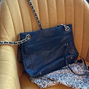 Rebecca Minkoff shoulder bag. Like new.